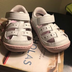 Surprize by stride rite white toddler sandals